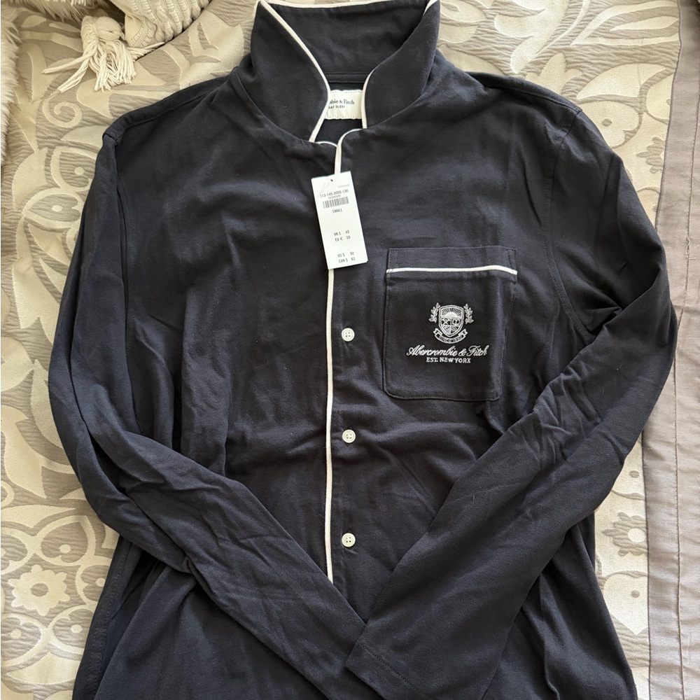 Abercrombie & Fitch Grey Pajama Set - Unisex - Picture 4 of 5